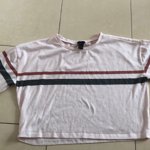 Women’s size small pink crop top - Picture 3 of 3